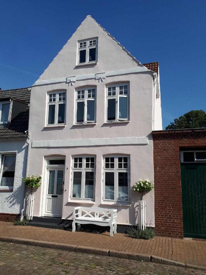 Ferienhaus Kate Villa ฟรีดริชชตัดท์ ภายนอก รูปภาพ